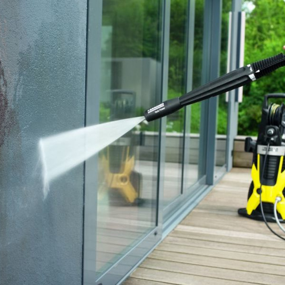 Glass / etalbond facade wash