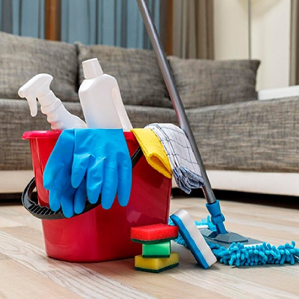 Maintenance / housekeeping cleaning